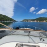 Coastal escape boat with personalized tours